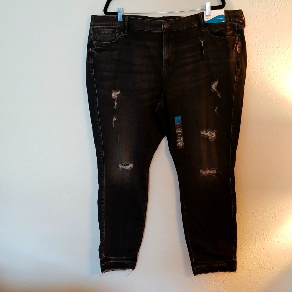 Boutique Distresses Black Skinny leg Stretch Pants